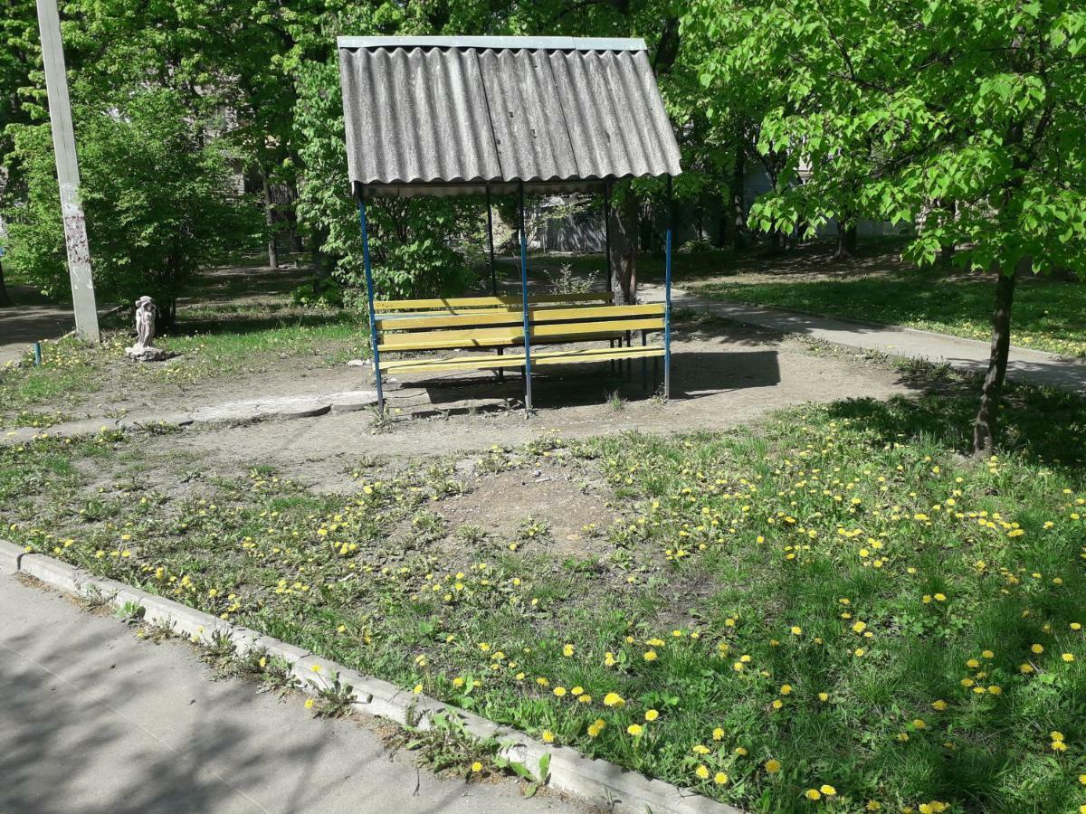 Апартаменты 30 м2 на Сергея Есенина 11 Харьков Экстерьер фото